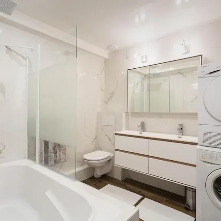 Appartamento Penthouse Chic In The Sophisticated 16th Arrondissement