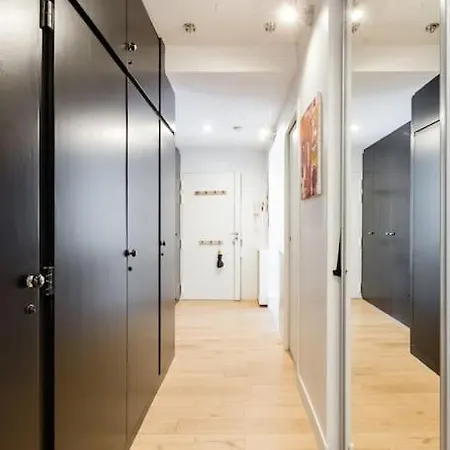 Appartamento Penthouse Chic In The Sophisticated 16th Arrondissement